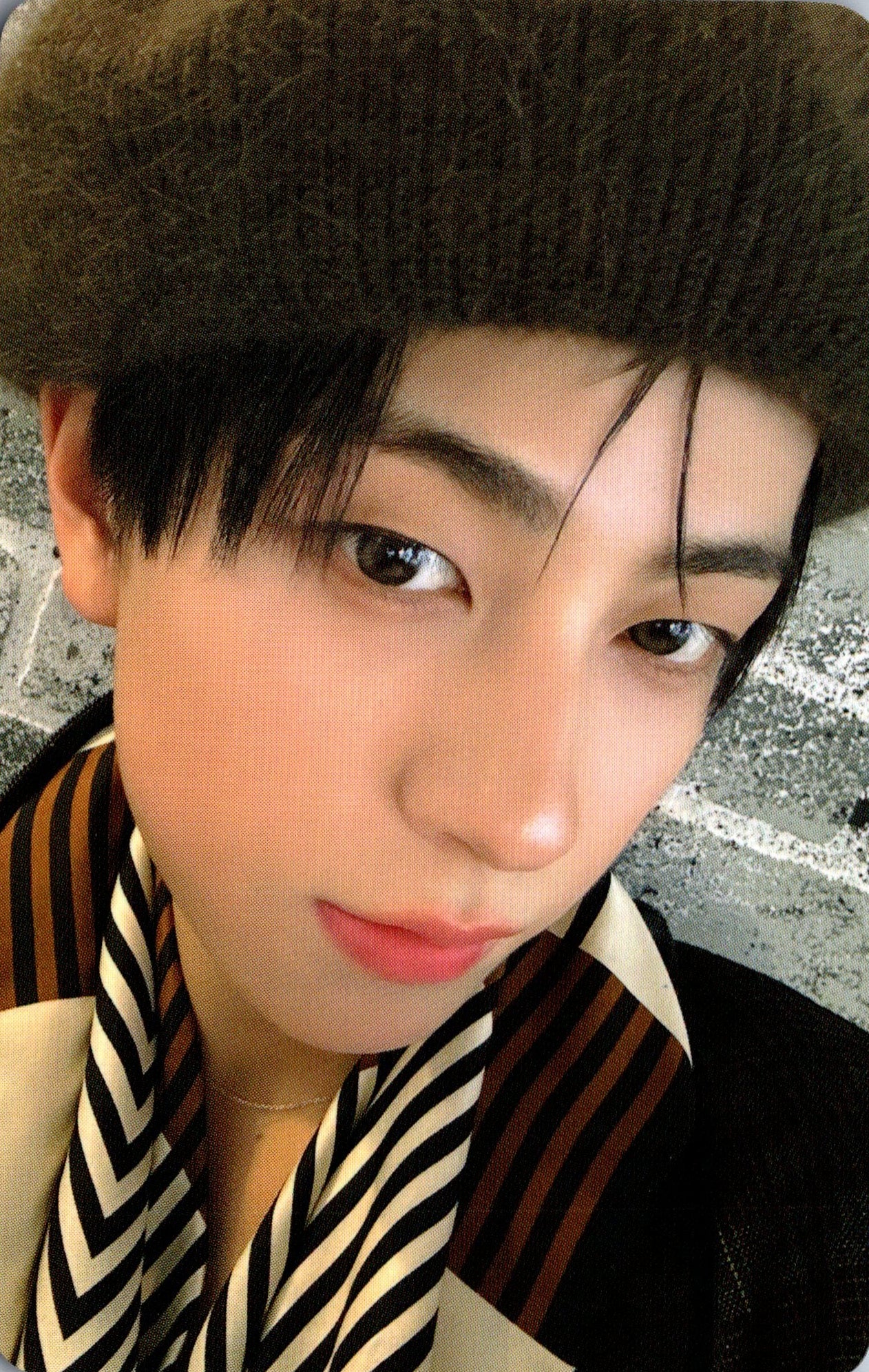 Thumbnail 9